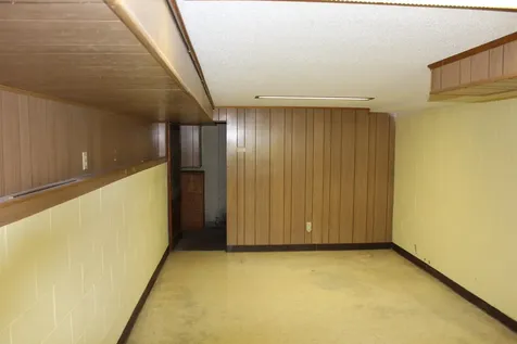 811 Beck Street Charles City IA 50616