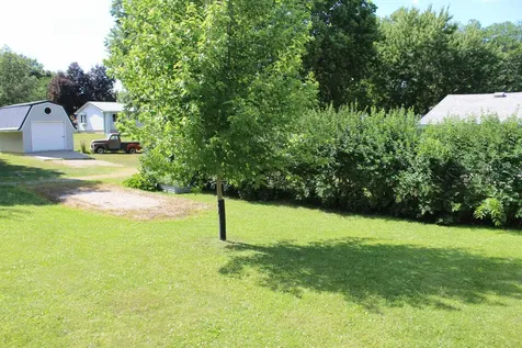 811 Beck Street Charles City IA 50616