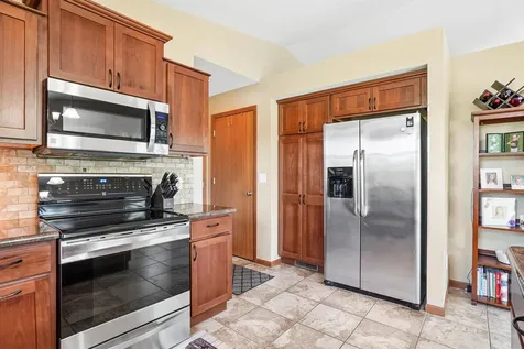 5685 Summerland Drive Waterloo IA 50701