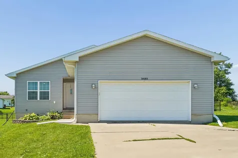 5685 Summerland Drive Waterloo IA 50701