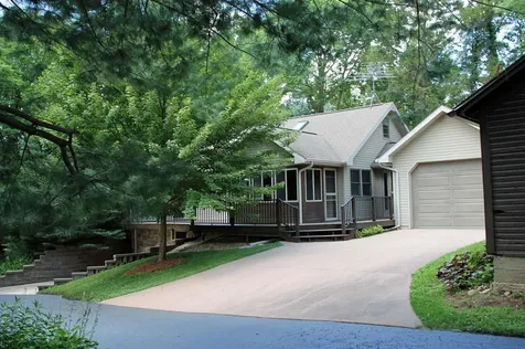 2613 Joplin Avenue Denver IA 50622