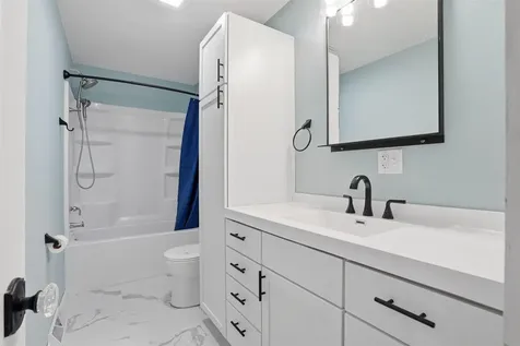 322 Crestridge Drive Waterloo IA 50702