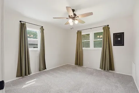 322 Crestridge Drive Waterloo IA 50702