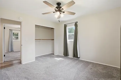 322 Crestridge Drive Waterloo IA 50702