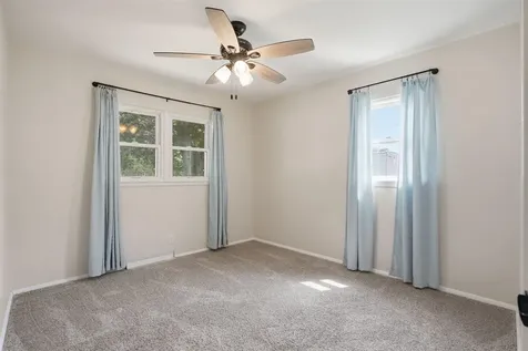 322 Crestridge Drive Waterloo IA 50702