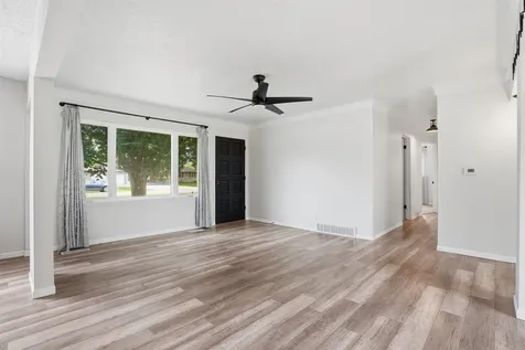 322 Crestridge Drive Waterloo IA 50702
