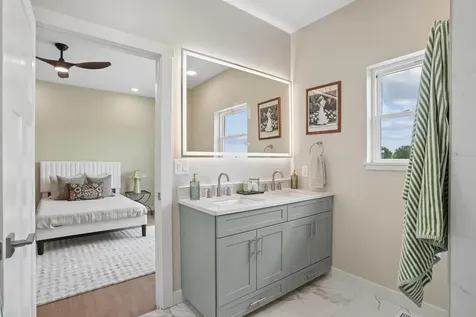 3732 Broomfield Drive Cedar Falls IA 50613