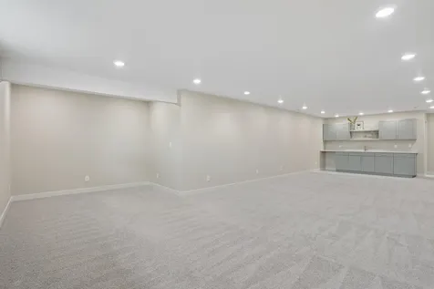 3732 Broomfield Drive Cedar Falls IA 50613