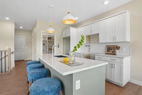 3732 Broomfield Drive Cedar Falls IA 50613