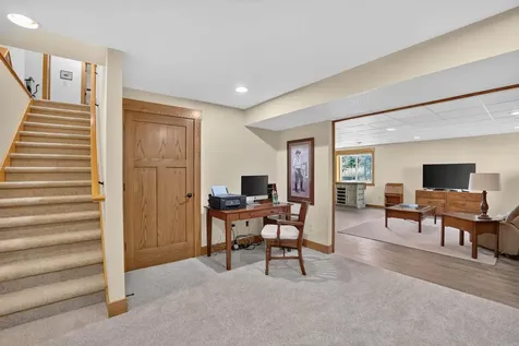 4208 Harvest Lane Cedar Falls IA 50613