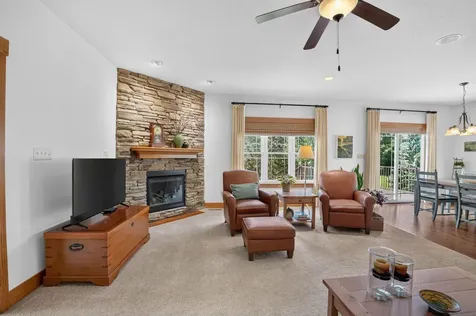 4208 Harvest Lane Cedar Falls IA 50613