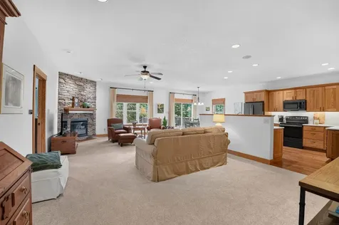 4208 Harvest Lane Cedar Falls IA 50613