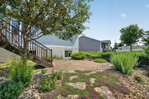 4208 Harvest Lane Cedar Falls IA 50613