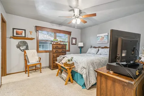 1119 Kaplan Drive Waterloo IA 50702