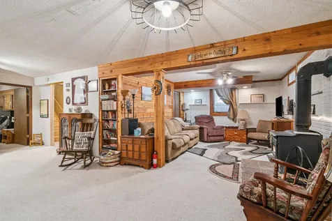 1119 Kaplan Drive Waterloo IA 50702