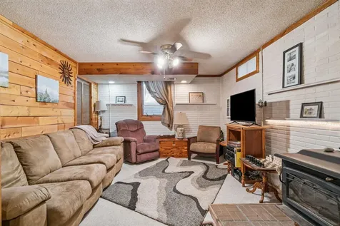 1119 Kaplan Drive Waterloo IA 50702