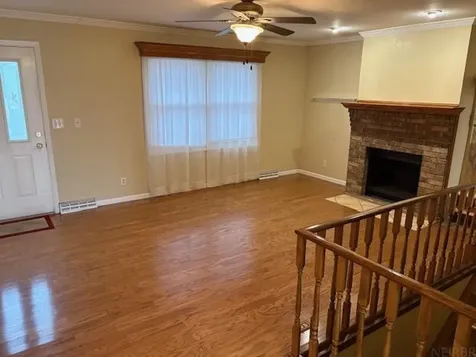 1119 Kaplan Drive Waterloo IA 50702