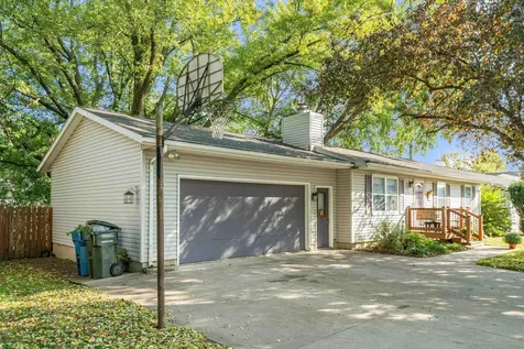 1119 Kaplan Drive Waterloo IA 50702