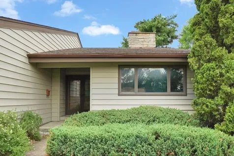 409 S 5th Avenue New Hampton IA 50659