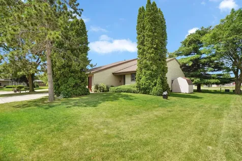 409 S 5th Avenue New Hampton IA 50659