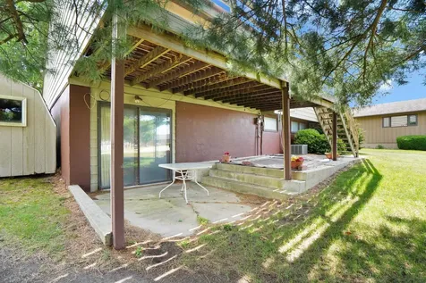 409 S 5th Avenue New Hampton IA 50659