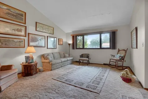 409 S 5th Avenue New Hampton IA 50659