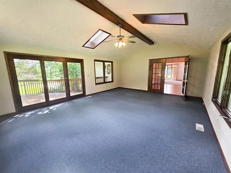 22118 181st Avenue Manchester IA 52057