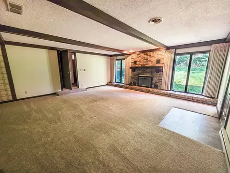 22118 181st Avenue Manchester IA 52057