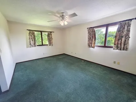 22118 181st Avenue Manchester IA 52057