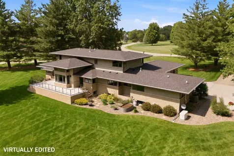 9044 Beaver Meadows Lane Cedar Falls IA 50613