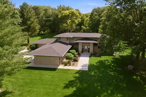 9044 Beaver Meadows Lane Cedar Falls IA 50613