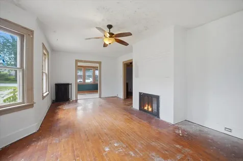1501 11th Street Eldora IA 50627