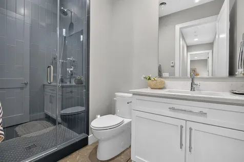 1214 Lakeshore Drive Cedar Falls IA 50613