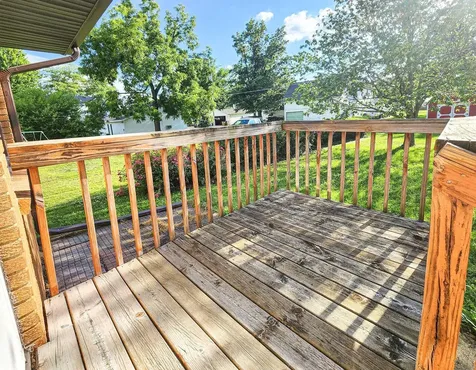 812 Sherman Avenue Manchester IA 52057