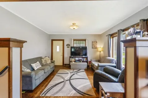 811 N Railroad Street Sumner IA 50674
