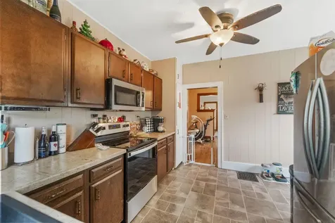 811 N Railroad Street Sumner IA 50674