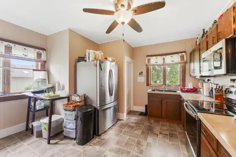 811 N Railroad Street Sumner IA 50674