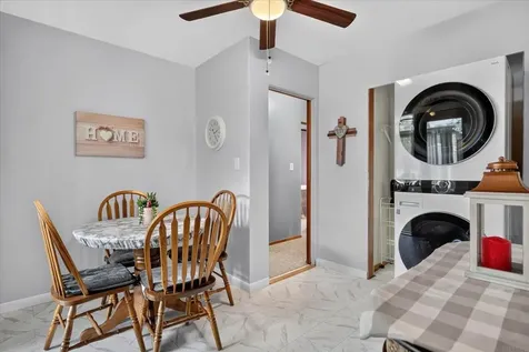 1129 Maxine Avenue Waterloo IA 50701