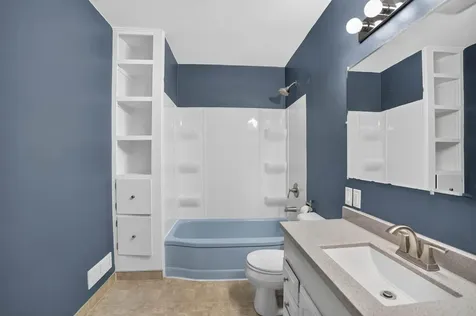 2221 Grand Boulevard Cedar Falls IA 50613