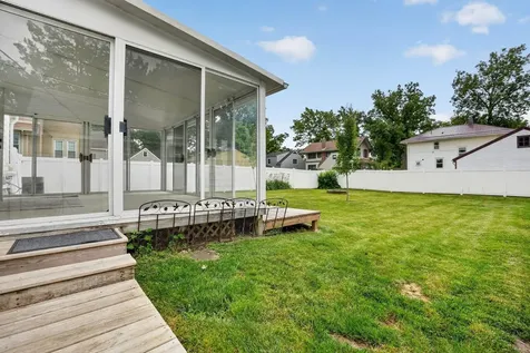 2221 Grand Boulevard Cedar Falls IA 50613