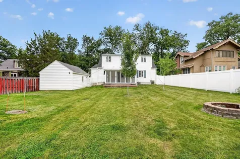 2221 Grand Boulevard Cedar Falls IA 50613