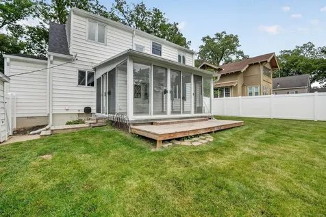 2221 Grand Boulevard Cedar Falls IA 50613