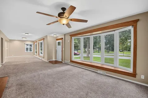2221 Grand Boulevard Cedar Falls IA 50613