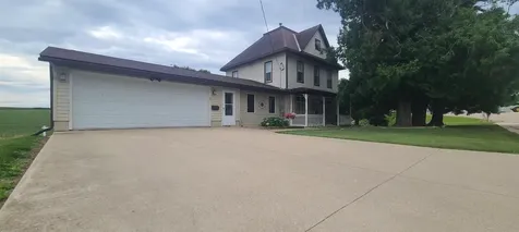 713 S Water Street Monona IA 52159