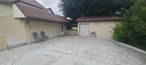 713 S Water Street Monona IA 52159