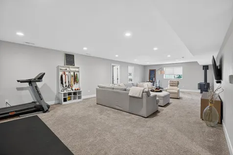 2124 Donald Drive Cedar Falls IA 50613