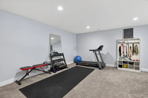 2124 Donald Drive Cedar Falls IA 50613