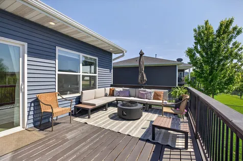 2124 Donald Drive Cedar Falls IA 50613