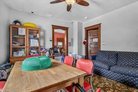803 Randolph Street Waterloo IA 50702