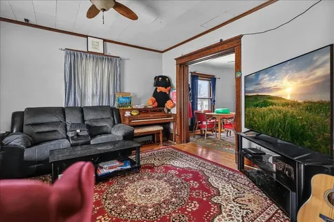 803 Randolph Street Waterloo IA 50702